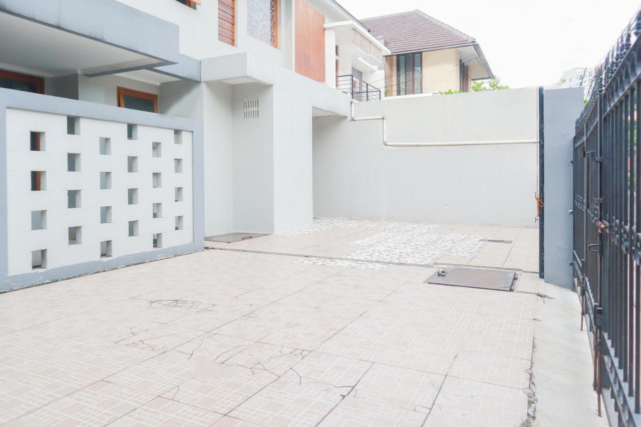 Oyo 2196 Ss Homes Yakarta Exterior foto