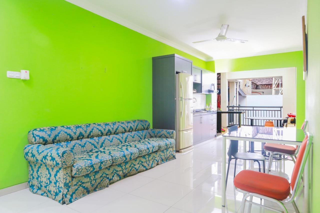 Oyo 2196 Ss Homes Yakarta Exterior foto