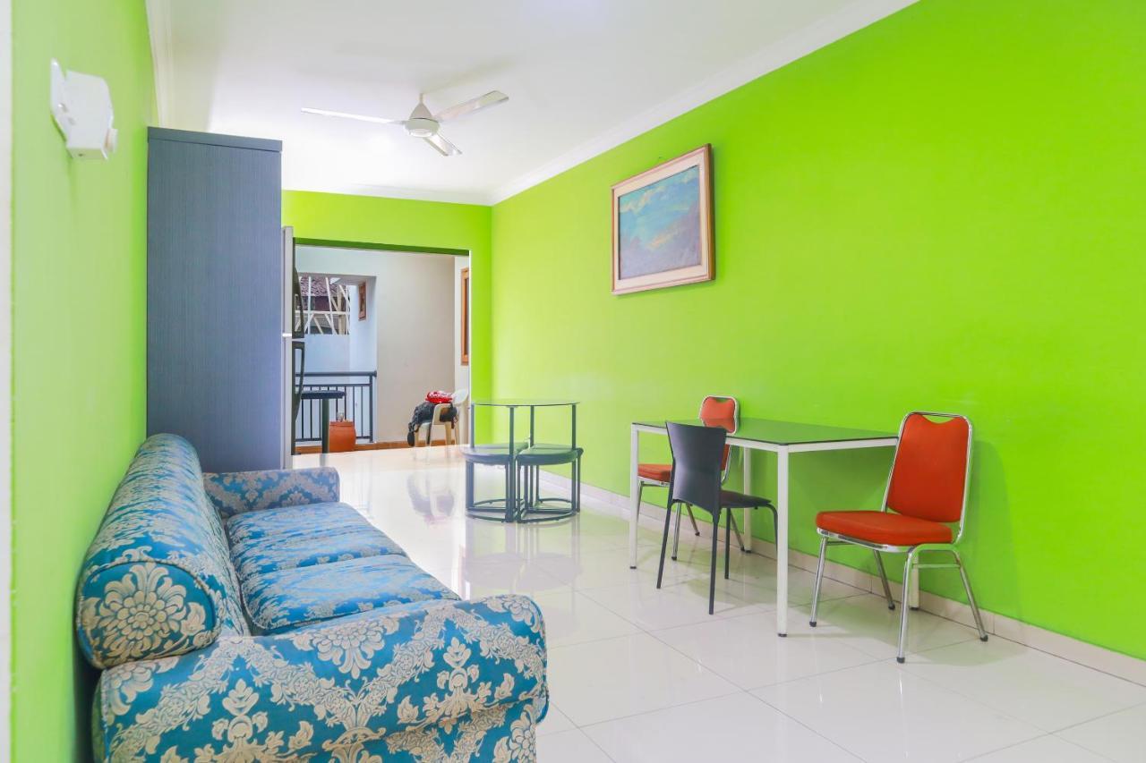 Oyo 2196 Ss Homes Yakarta Exterior foto